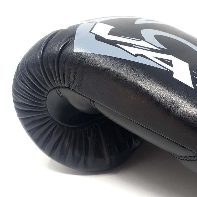 Rival RB4 Aero Bag Gloves – Lightweight synthetic boxing gloves with multi-layered foam padding, ideal for beginners and fitness training.