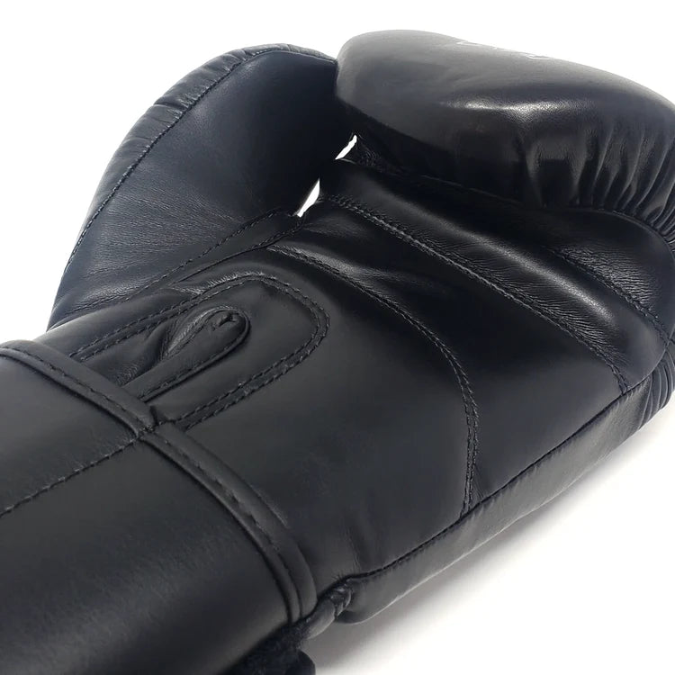 Rival RB4 Aero Bag Gloves – Lightweight synthetic boxing gloves with multi-layered foam padding, ideal for beginners and fitness training.