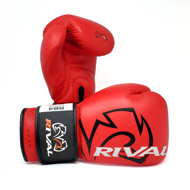 Rival RB4 Aero Bag Gloves – Lightweight synthetic boxing gloves with multi-layered foam padding, ideal for beginners and fitness training.