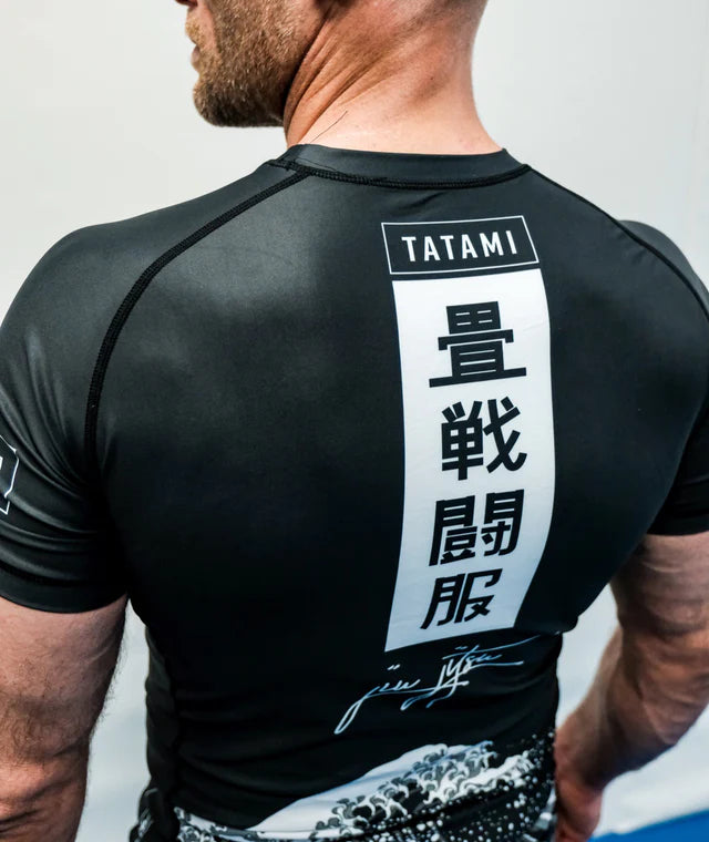 Tatami Kanagawa Short Sleeve Rash Guard black for BJJ MMA Muay Thai training with Japanese wave design